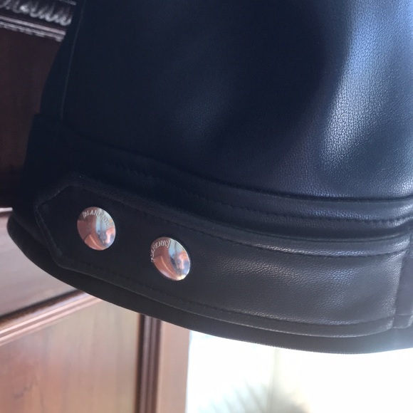 Blank NYC biker faux leather vest, ruffle shoulder size L - Picture 6 of 8